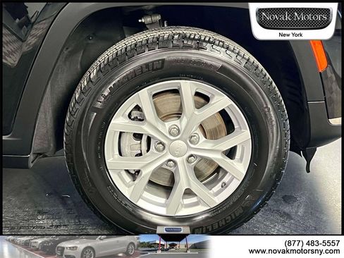 Used 2023 Jeep Grand Cherokee L Limited image 9