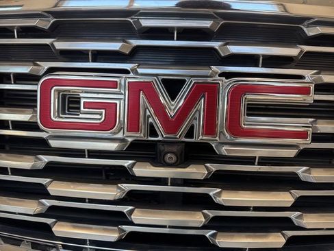 Used 2020 GMC Terrain Denali w/ GMC Pro Grade Package AWD/4WD image 13