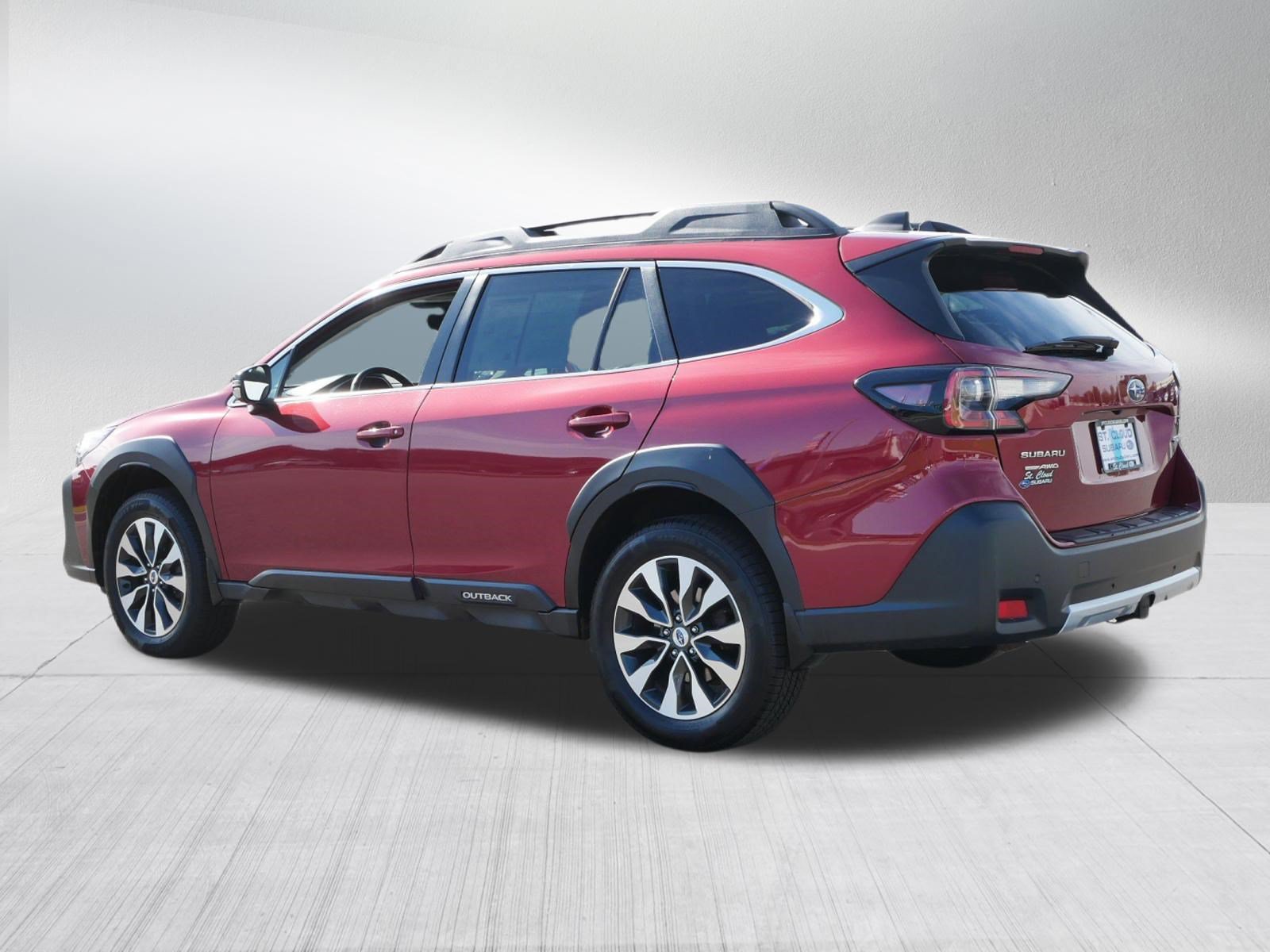 Used 2023 Subaru Outback Limited AWD/4WD image 5