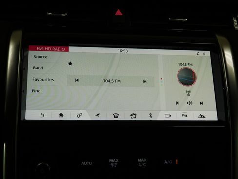 Used 2020 Land Rover Discovery Sport SE AWD/4WD image 45