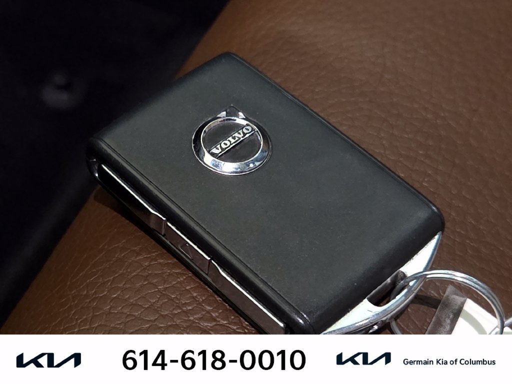 Used 2021 Volvo XC60 T8 Inscription Expression AWD/4WD image 34
