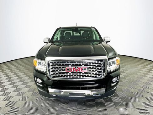 Used 2018 GMC Canyon Denali image 3