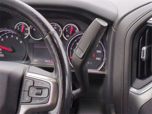 Used 2019 Chevrolet Silverado 1500 RST image 21