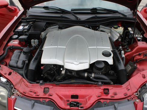 Used 2005 Chrysler Crossfire Limited RWD image 9