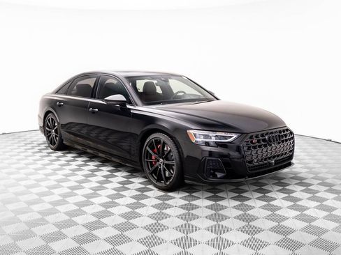 Used 2022 Audi S8 image 8