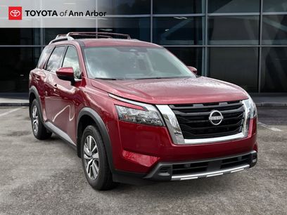 Used 2025 Nissan Pathfinder SL