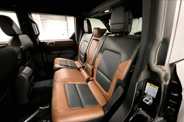 Used 2024 Ford Bronco Outer Banks AWD/4WD image 24