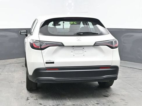 Used 2024 Honda HR-V LX image 5