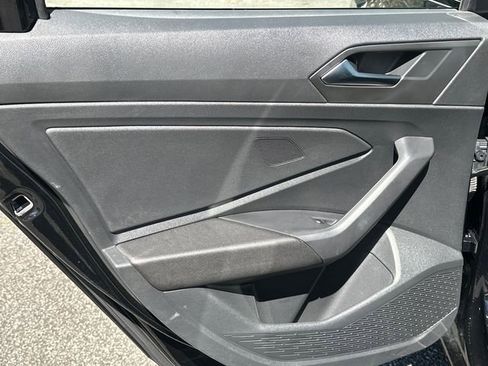 Certified 2024 Volkswagen Jetta SE image 8