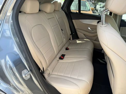 Used 2017 Mercedes-Benz GLC 300 4MATIC image 12