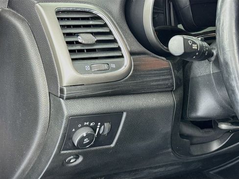 Used 2021 Jeep Grand Cherokee Laredo X AWD/4WD image 10