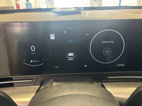 Used 2024 Hyundai Kona SEL w/ Convenience Package AWD/4WD image 4