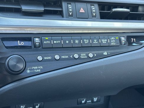 Used 2020 Lexus ES 350 w/ Premium Package image 26