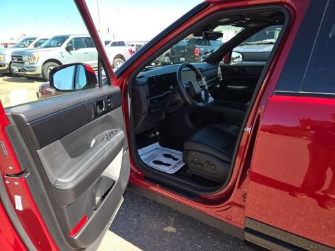 Used 2025 Hyundai Santa Fe Calligraphy image 19
