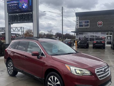 Used 2017 Subaru Outback 2.5i Limited image 1