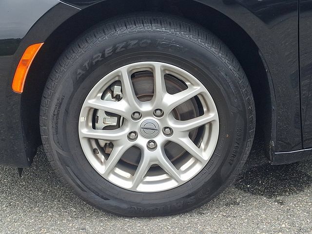 Used 2025 Chrysler Pacifica Select FWD image 8