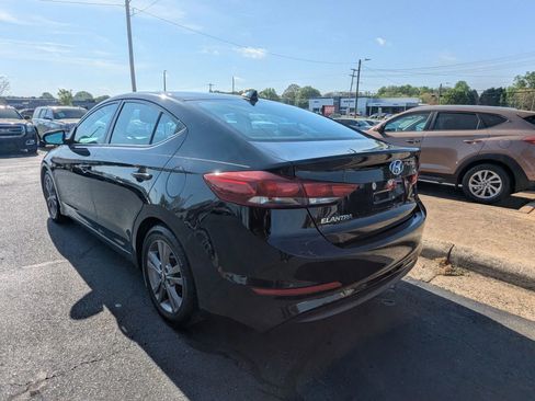 Used 2018 Hyundai Elantra SEL FWD image 5