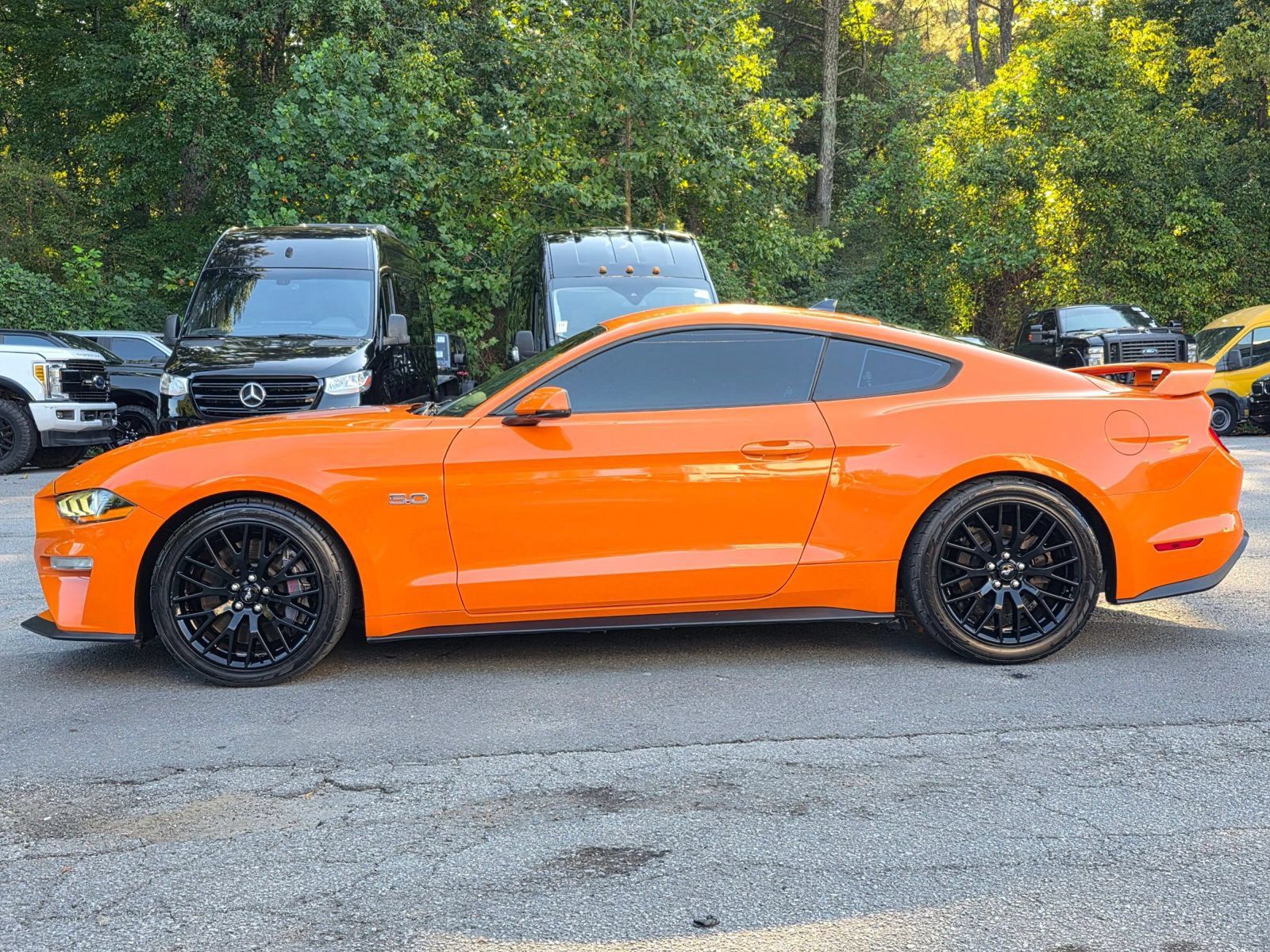 Used 2021 Ford Mustang GT Premium w/ GT Performance Package RWD image 4