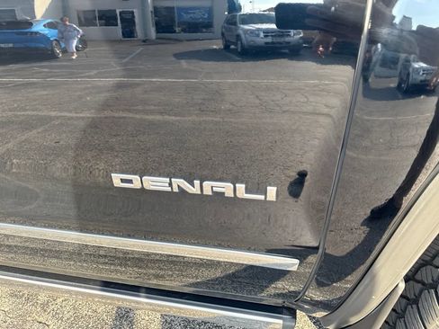 Used 2017 GMC Sierra 1500 Denali w/ Denali Ultimate Package AWD/4WD image 40