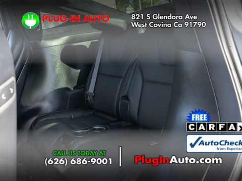 Used 2022 Tesla Model X Plaid image 13