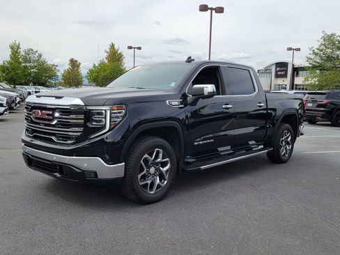 Used 2025 GMC Sierra 1500 SLT w/ SLT Premium Plus Package AWD/4WD image 4