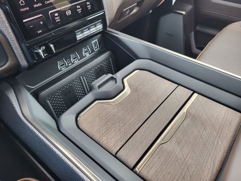 New 2026 RAM 2500 Limited image 19