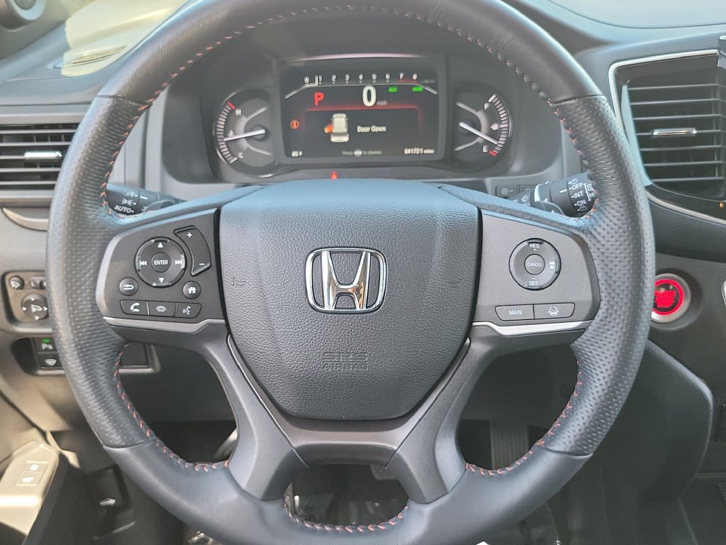 Certified 2023 Honda Passport TrailSport image 25