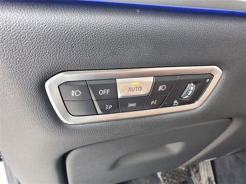 Used 2020 BMW X7 xDrive40i w/ Premium Package image 16