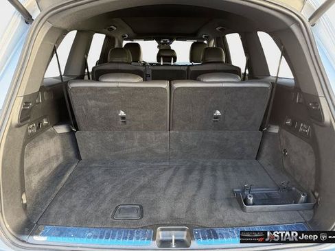 Used 2025 Mercedes-Benz GLS 450 4MATIC w/ AMG Line Exterior image 31