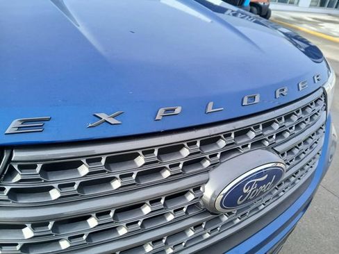 Used 2021 Ford Explorer XLT w/ Equipment Group 202A image 41