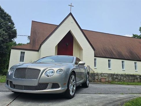 Used 2015 Bentley Continental GT image 40