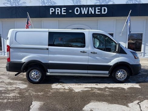 Used 2023 Ford Transit 250 Low Roof AWD w/ Exterior Upgrade Package image 4