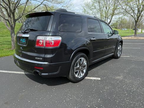 Used 2011 GMC Acadia Denali image 3