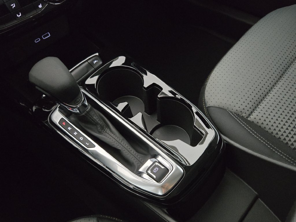 New 2026 Chevrolet Trax LT w/ LT Convenience Package FWD image 21