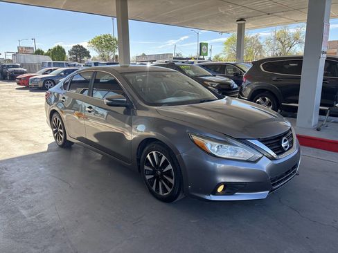 Used 2018 Nissan Altima 2.5 SL image 2