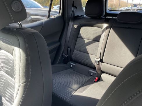 Used 2025 Chevrolet Equinox LT image 35