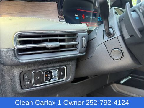 Used 2025 Lincoln Corsair Grand Touring w/ Equipment Group 302A AWD/4WD image 19