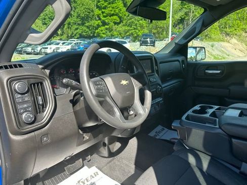Used 2022 Chevrolet Silverado 1500 Custom AWD/4WD image 23