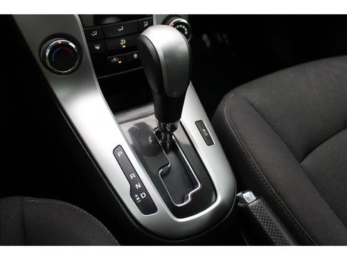 Used 2016 Chevrolet Cruze LT w/ RS Package image 27