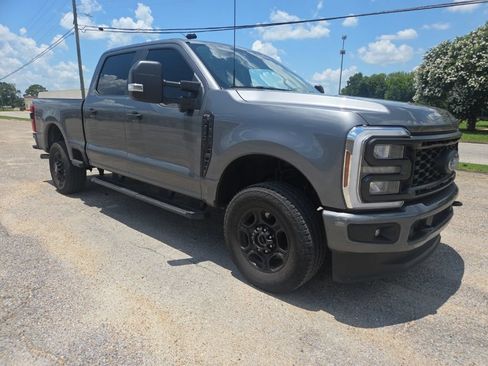 Used 2024 Ford F250 XL w/ STX Appearance Package AWD/4WD image 14