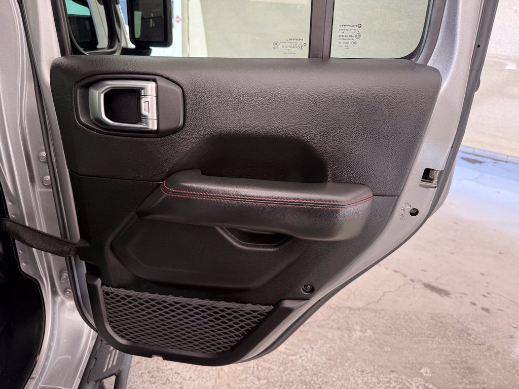 Used 2020 Jeep Gladiator Rubicon AWD/4WD image 14