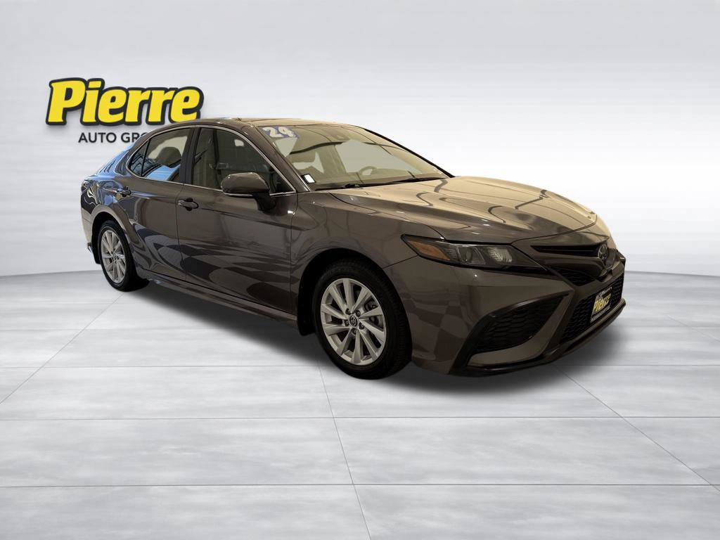 Used 2024 Toyota Camry SE FWD image 6