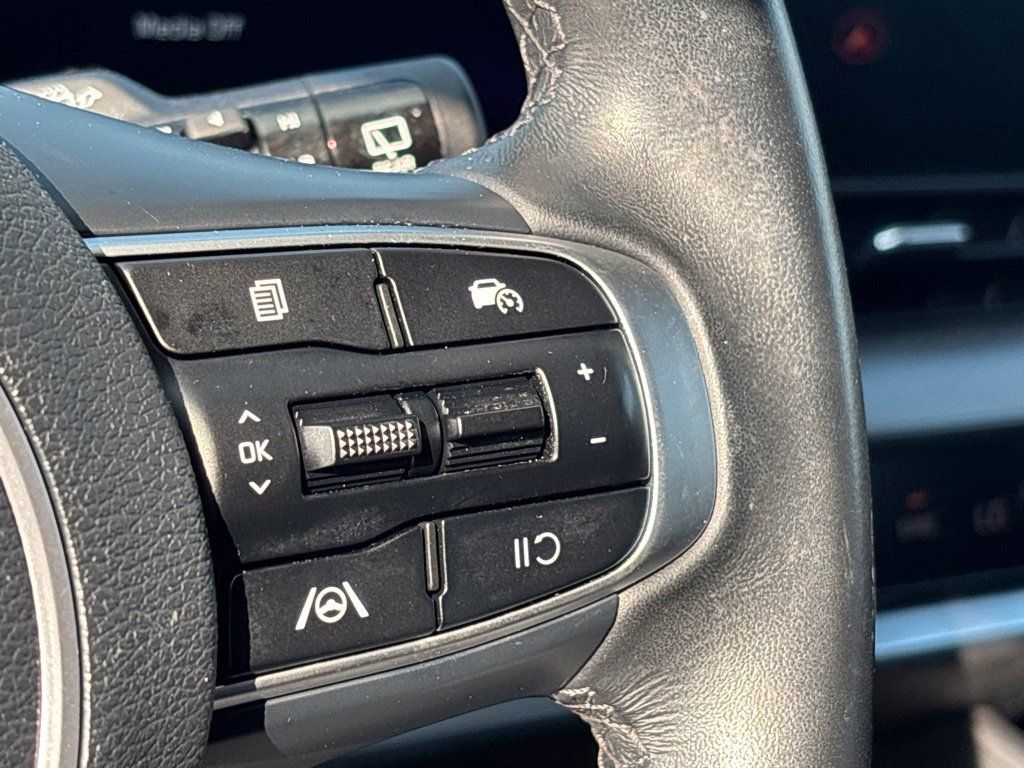 Certified 2024 Kia Sportage EX FWD image 25
