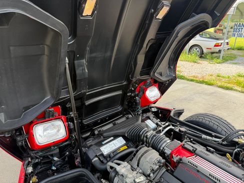 Used 1996 Chevrolet Corvette Coupe RWD image 47