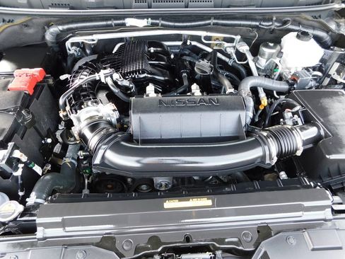 Used 2024 Nissan Frontier SV w/ Hardbody Edition image 39