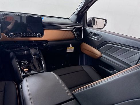 New 2026 GMC Canyon AT4 w/ Technology Plus Package image 18