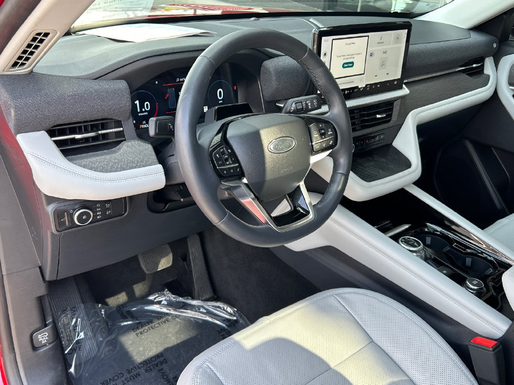 Used 2025 Ford Explorer Platinum w/ Ultimate Package AWD/4WD image 15