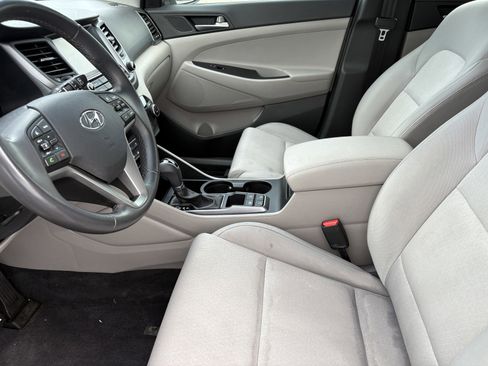 Used 2018 Hyundai Tucson Value AWD/4WD image 13