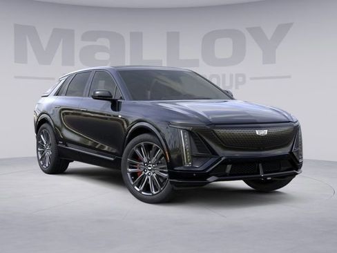 New 2026 Cadillac Lyriq V image 10