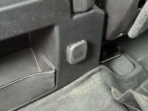 Used 2019 Chevrolet Silverado 1500 LT w/ All Star Edition image 13